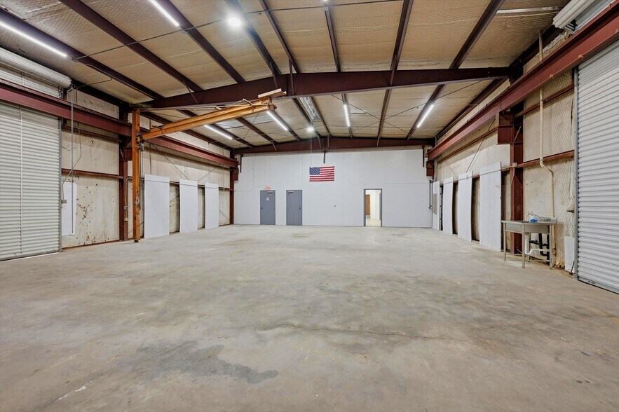 224 E Cottage St, Sherman, TX à louer - Photo de l’immeuble – Image 3 sur 25