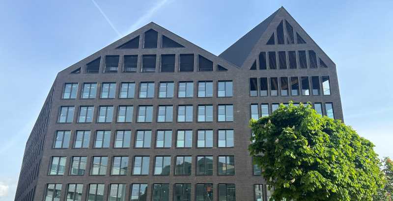 32 Rue Pierre Rigaud, Ivry-sur-Seine à louer - Photo de l’immeuble – Image 2 sur 10