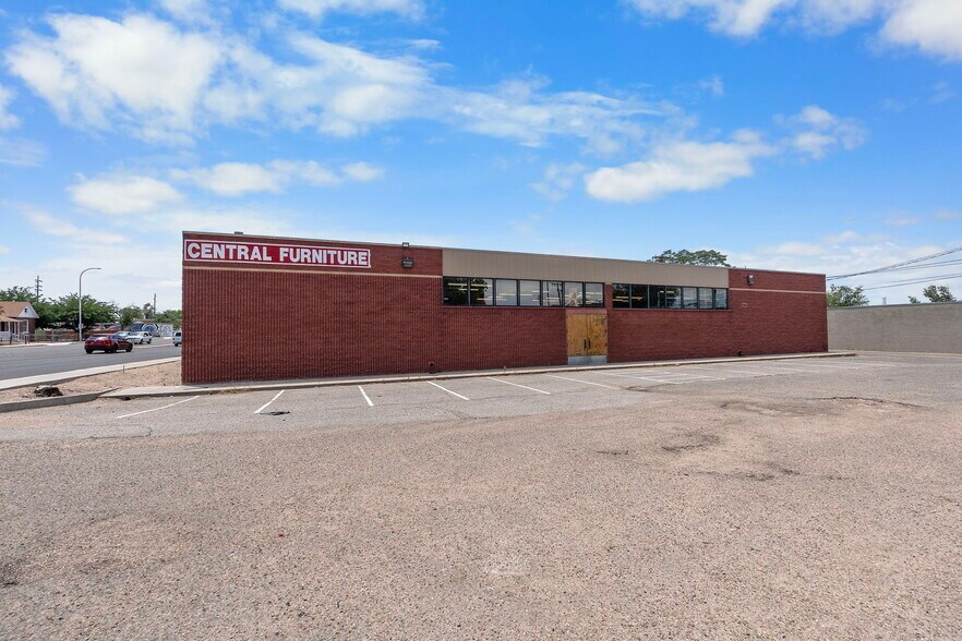 221 Broadway Blvd SE, Albuquerque, NM à vendre - Photo de l’immeuble – Image 2 sur 48