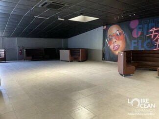 Plus de détails pour Local commercial à louer