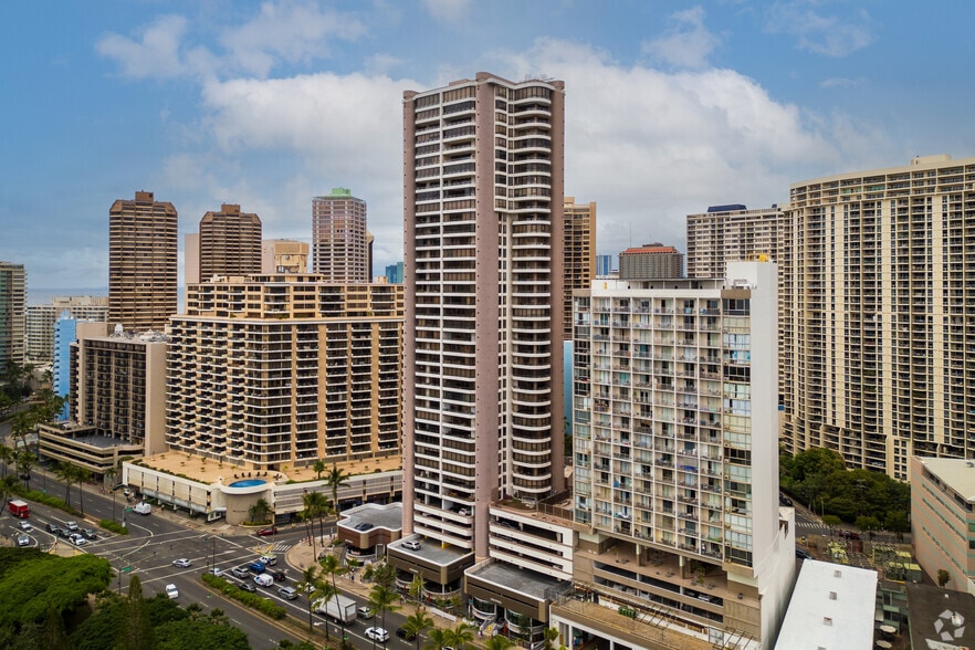 1910 Ala Moana Blvd, Honolulu, HI à louer - Photo principale – Image 1 sur 5