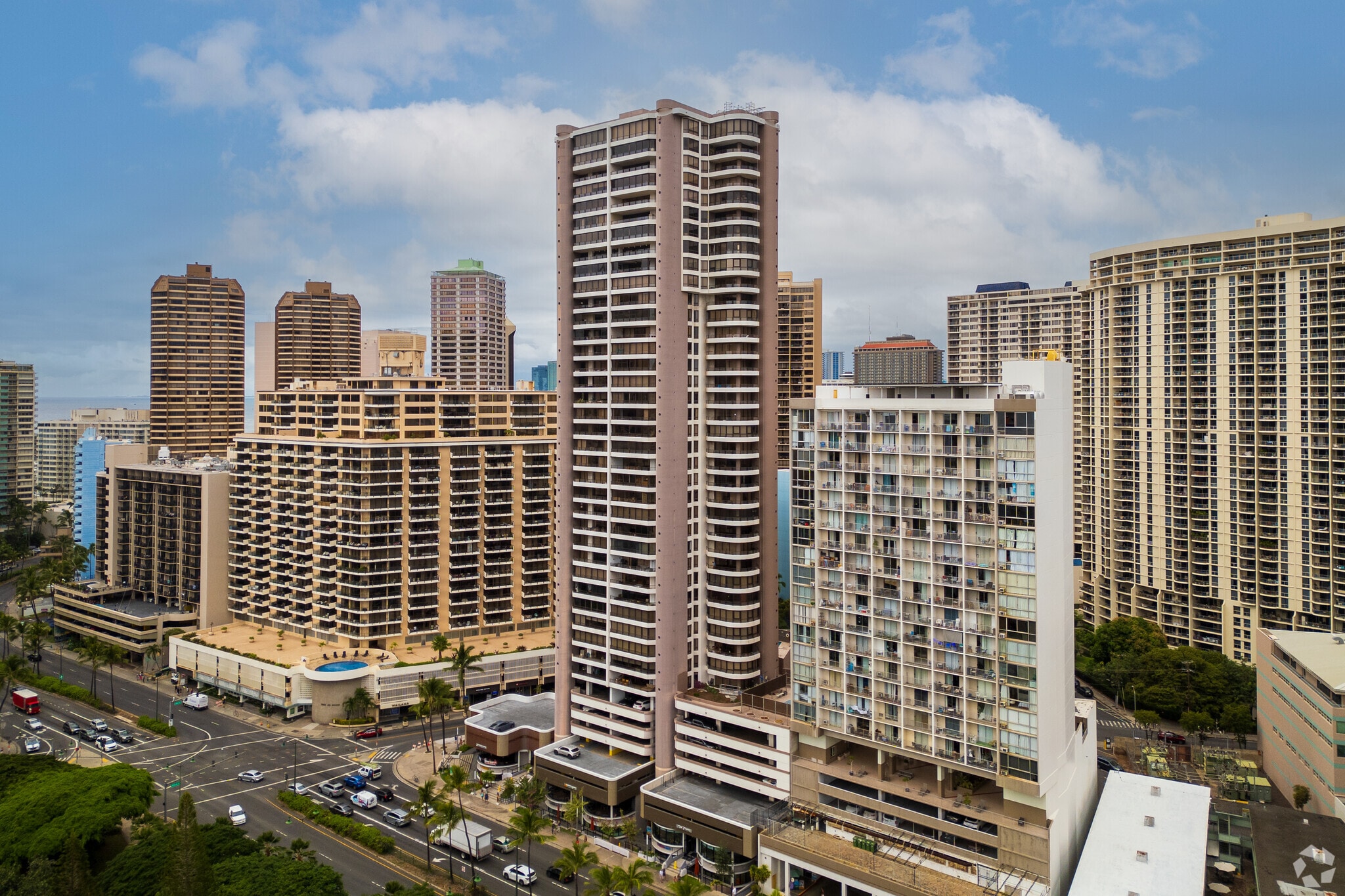 1910 Ala Moana Blvd, Honolulu, HI à louer Photo principale– Image 1 sur 6