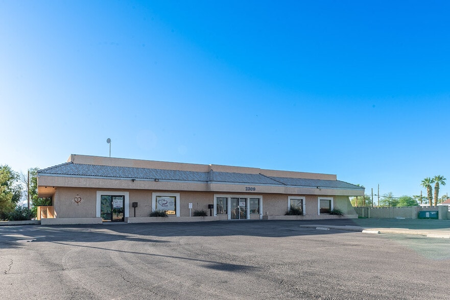 2309 N Decatur Blvd, Las Vegas, NV à vendre - Photo de l’immeuble – Image 2 sur 14