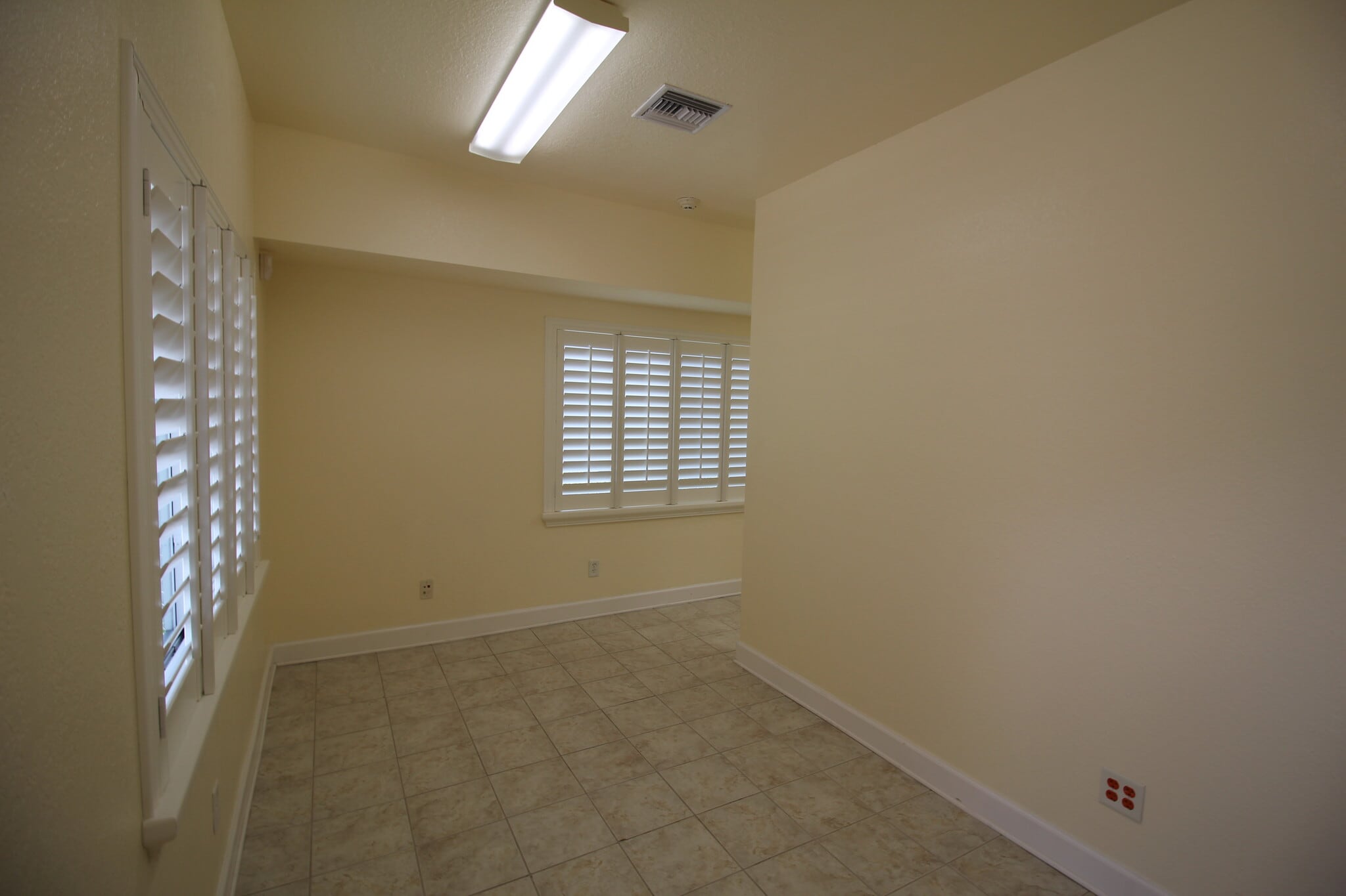 36 Tropic Blvd W, Largo, FL à louer Photo intérieure– Image 1 sur 6