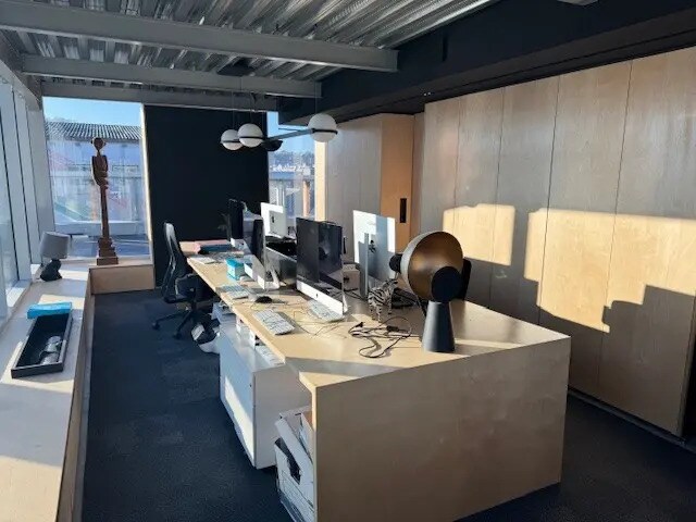 Bureau dans Saint-Étienne à louer - Photo de l’immeuble – Image 2 sur 5