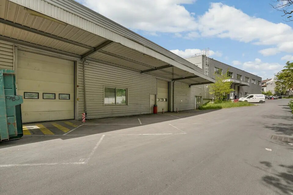 Industriel/Logistique dans Arcueil à louer Photo de l’immeuble– Image 1 sur 7