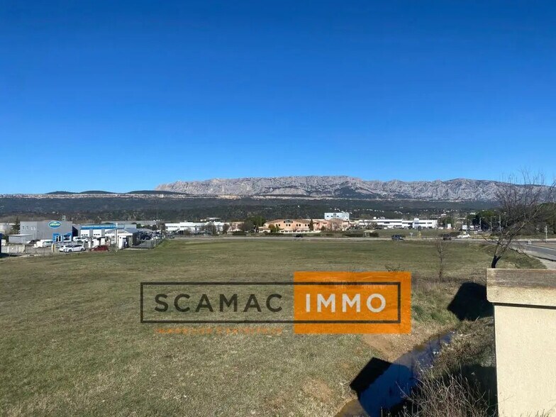 Bureau dans Rousset à louer - Photo de l’immeuble – Image 3 sur 4