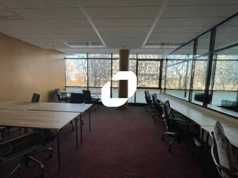 Bureau dans Montrouge à louer - Photo de l’immeuble – Image 3 sur 18