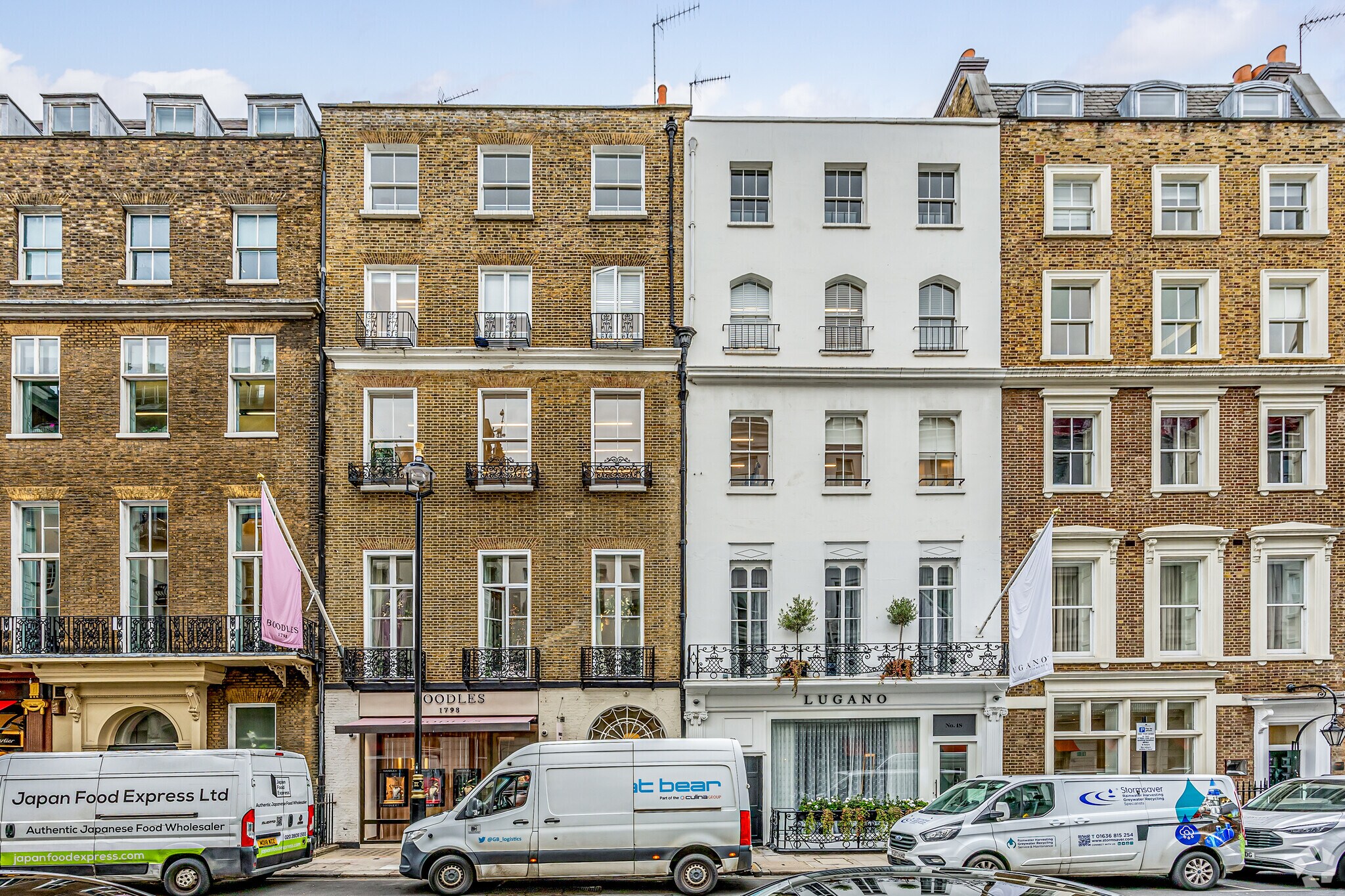 19 Albemarle St, Londres à louer Photo principale– Image 1 sur 3