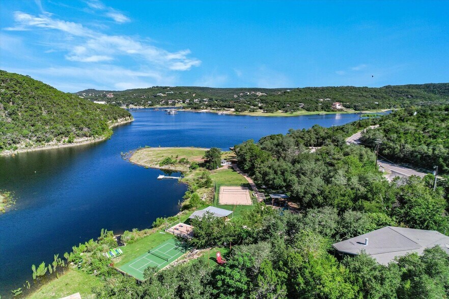 13401 Bullick Hollow Rd, Austin, TX à vendre - Photo de l’immeuble – Image 2 sur 29