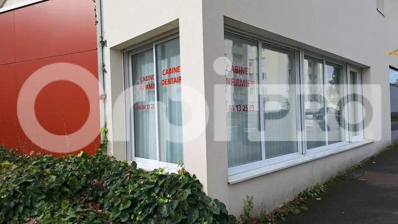 Bureau dans Saint-Nazaire à vendre - Photo de l’immeuble – Image 2 sur 6