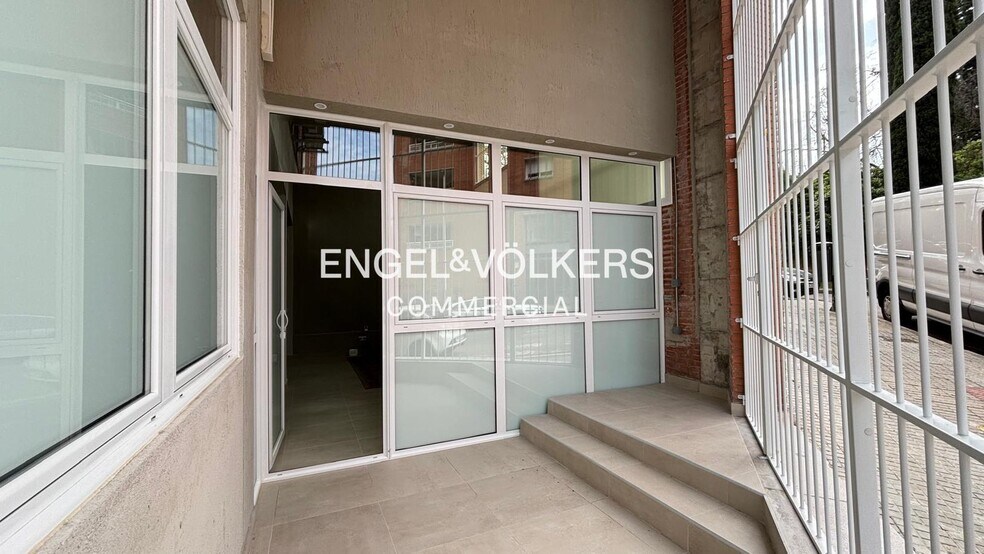 Immeuble residentiel dans Ripollet, Barcelona à vendre - Photo de l’immeuble – Image 2 sur 11