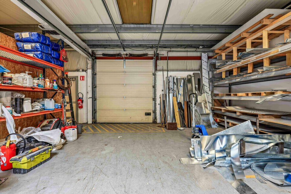 Local d'activités dans Thorigny-sur-Marne à vendre Photo intérieure– Image 1 sur 11