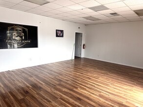 333-351 Airport Pulling Rd N, Naples, FL à louer Photo intérieure– Image 2 sur 11