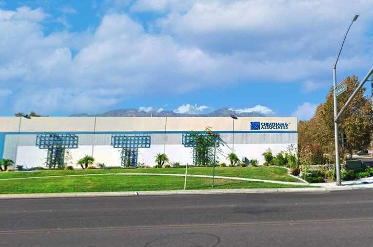 8480 Red Oak St, Rancho Cucamonga, CA à vendre Photo de l’immeuble– Image 1 sur 4