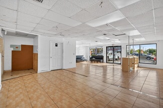 Plus de détails pour 200 SW 57th Ave, Miami, FL - Local commercial à louer