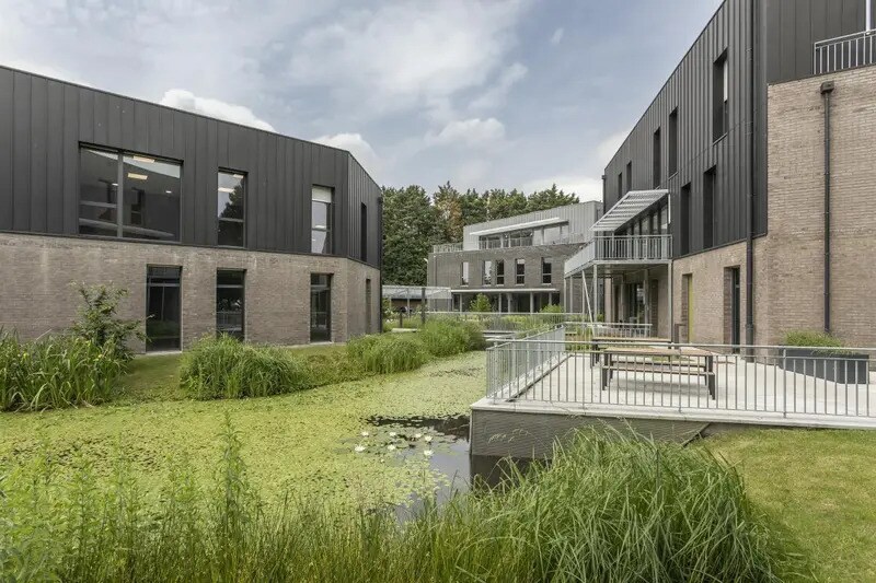 61 Rue De La Cimaise, Villeneuve-d'Ascq à louer Photo de l’immeuble– Image 1 sur 16