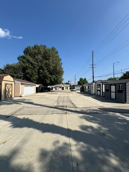 7403-7415 Canoga Ave, Canoga Park, CA à louer - Photo de l’immeuble – Image 3 sur 7