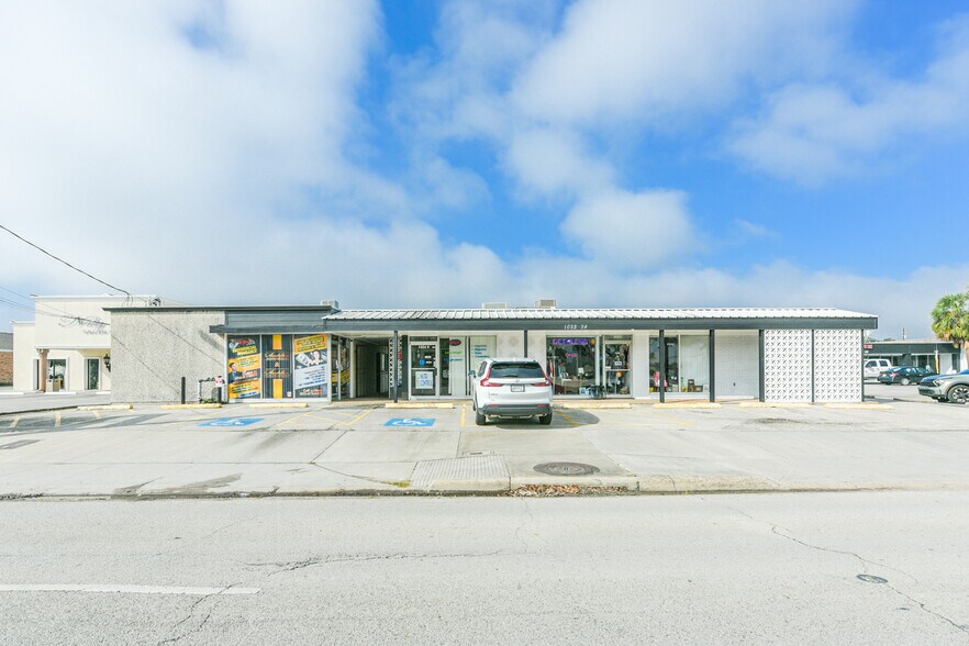 1022 Pasadena Blvd, Pasadena, TX à vendre - Photo de l’immeuble – Image 3 sur 45