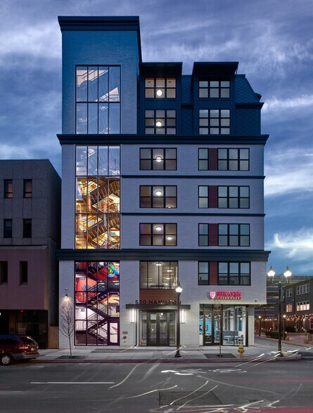 520 Hamilton St, Allentown, PA à louer - Photo de l’immeuble – Image 1 sur 7
