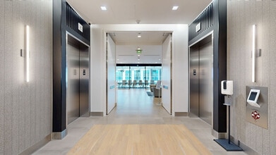 201 E Las Olas Blvd, Fort Lauderdale, FL à louer Numérisation 3D Matterport– Image 1 sur 5