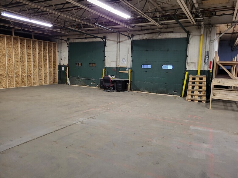 3817 Lake Shore Dr E, Dunkirk, NY à louer - Photo intérieure – Image 3 sur 11
