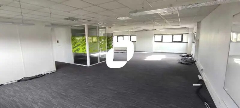 Bureau dans VILLENAVE-D'ORNON à louer - Photo de l’immeuble – Image 1 sur 7