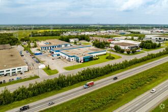 2275 Boul des Entreprises, Terrebonne, QC - VUE AÉRIENNE  vue de carte