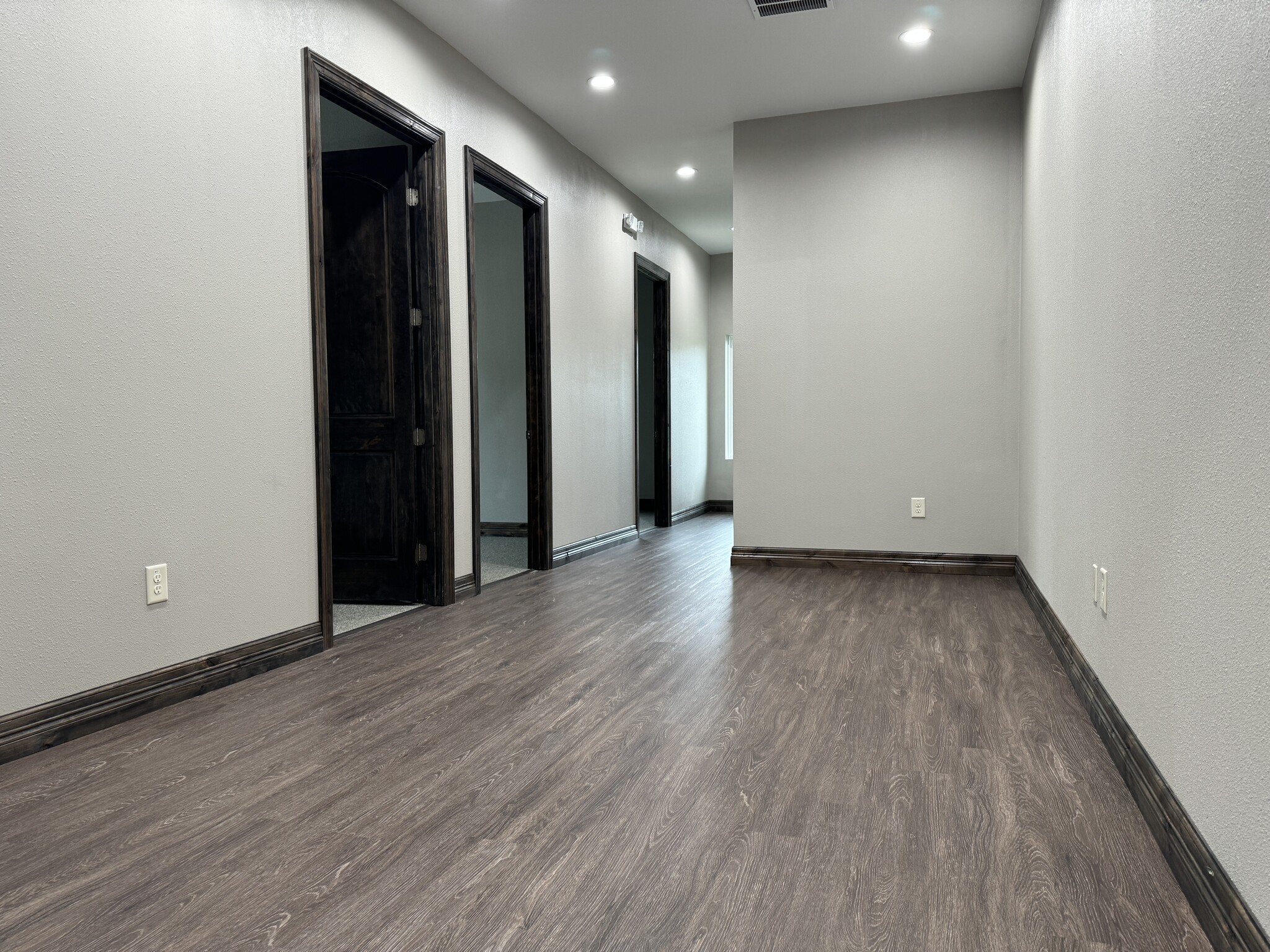 3400-3420 Basswood Blvd, Fort Worth, TX à louer Photo intérieure– Image 1 sur 9