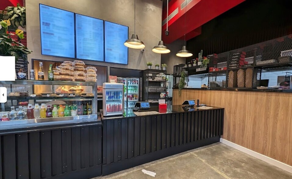 3411 Steinway St, Long Island City, NY à louer - Photo de l’immeuble – Image 2 sur 4