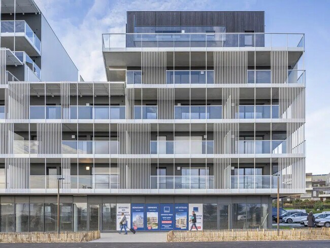 Plus de détails pour Local commercial à louer