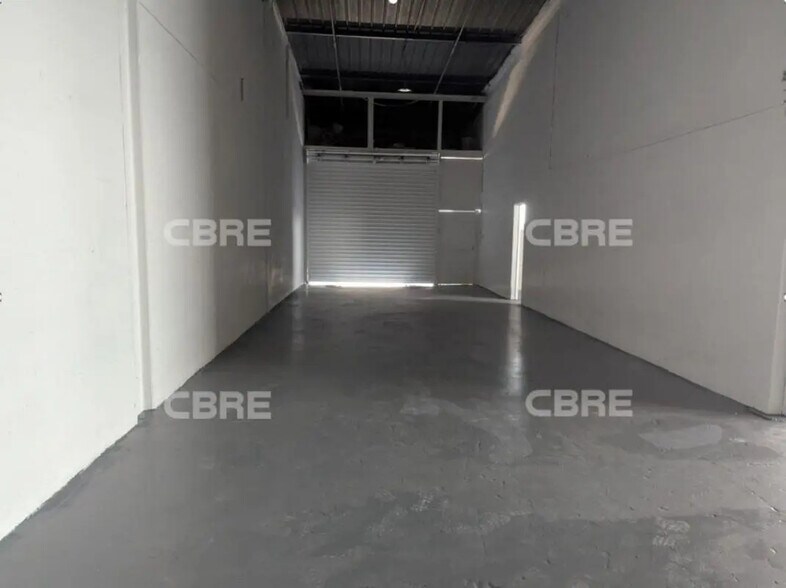 Bureau dans Mareuil-lès-Meaux à louer - Photo de l’immeuble – Image 2 sur 6