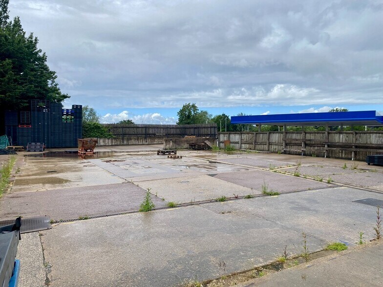 Storage Yard at Worcester Rd, Evesham à louer - Photo de l’immeuble – Image 3 sur 3