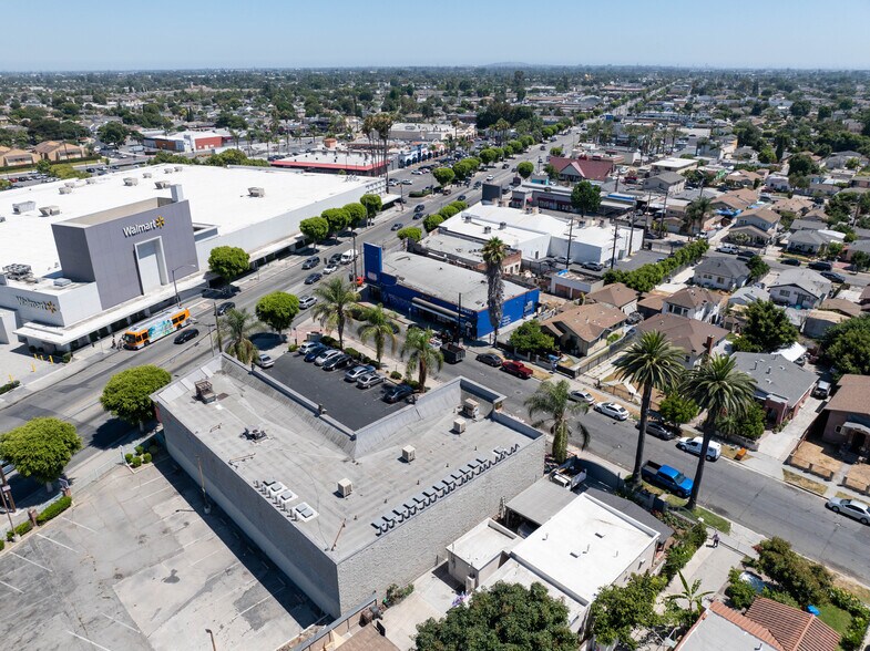 2109 N Long Beach Blvd, Compton, CA à vendre - Photo de l’immeuble – Image 3 sur 9