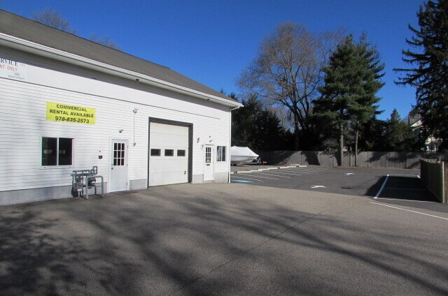 60R Main St, Rowley, MA à louer - Photo de l’immeuble – Image 1 sur 16