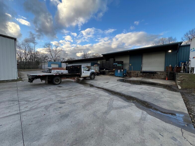 1207 Butler St, Oxford, AL à vendre - Photo de l’immeuble – Image 2 sur 16