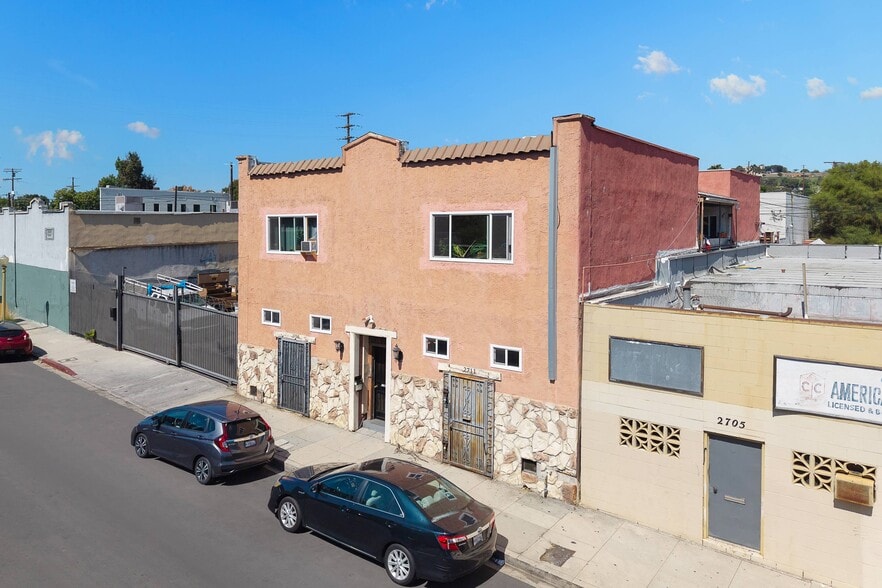 2709 W Avenue 34, Los Angeles, CA à vendre - Photo de l’immeuble – Image 1 sur 12