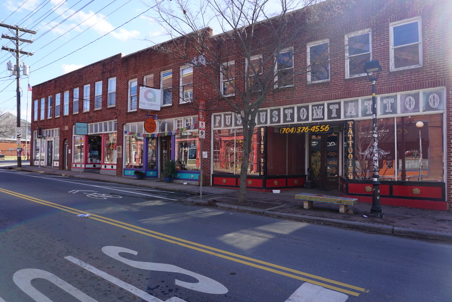 3200-3206 N Davidson St, Charlotte, NC à louer - Photo principale – Image 2 sur 8