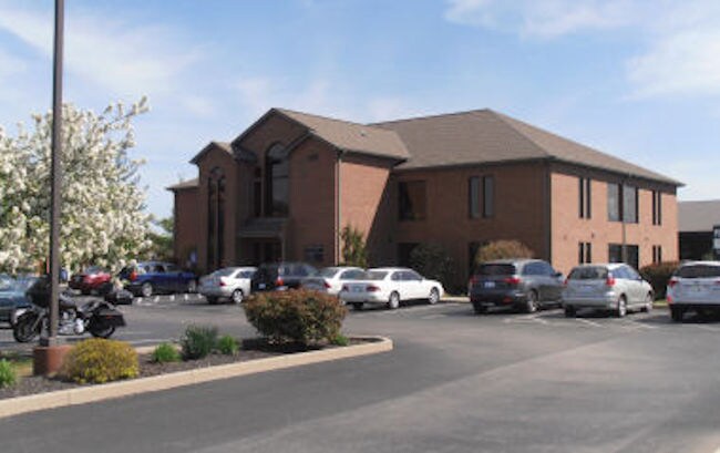 330 Thomas More Pky, Crestview Hills, KY à louer - Photo de l’immeuble – Image 3 sur 3