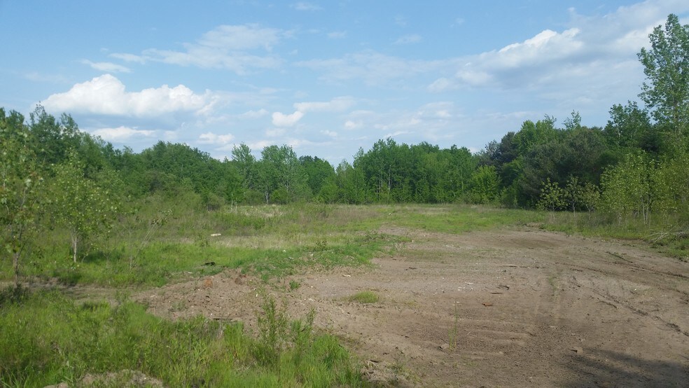 16673 Forest Blvd, Hugo, MN à vendre - Photo de l’immeuble – Image 2 sur 6