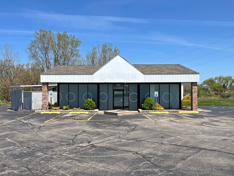 2178 W 38th St, Erie, PA à vendre - Photo principale – Image 1 sur 33