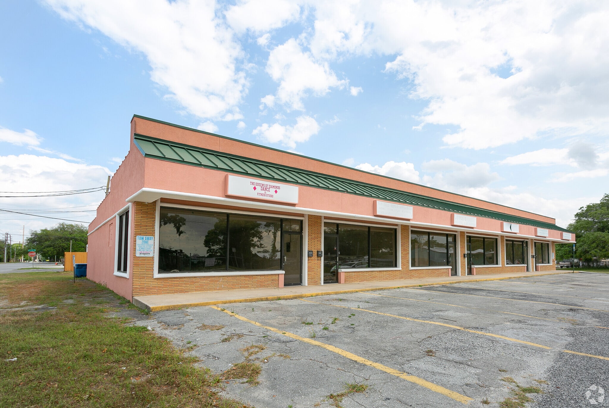 1339-1349 Cesery Ter, Jacksonville, FL à vendre Photo principale– Image 1 sur 9