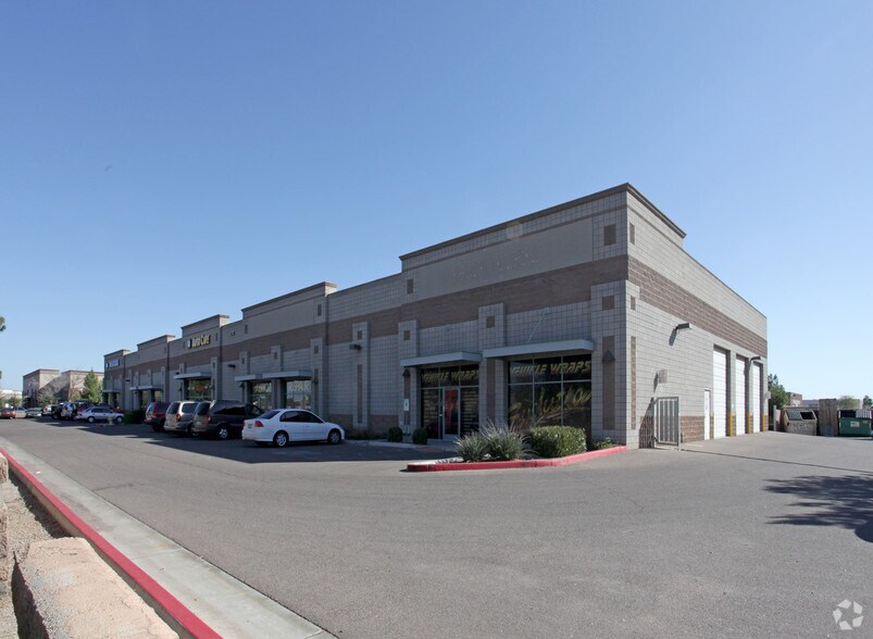 875 N McQueen Rd, Gilbert, AZ à louer - Photo de l’immeuble – Image 1 sur 9