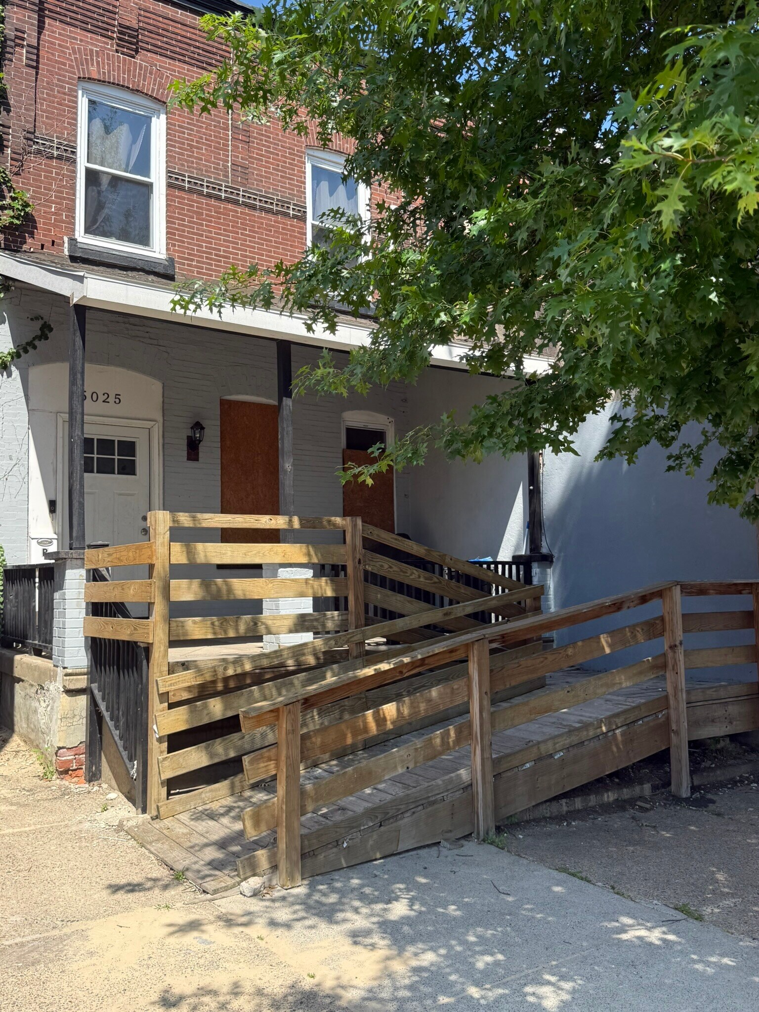 5025 Lancaster Ave, Philadelphia, PA à louer Photo de l’immeuble– Image 1 sur 2