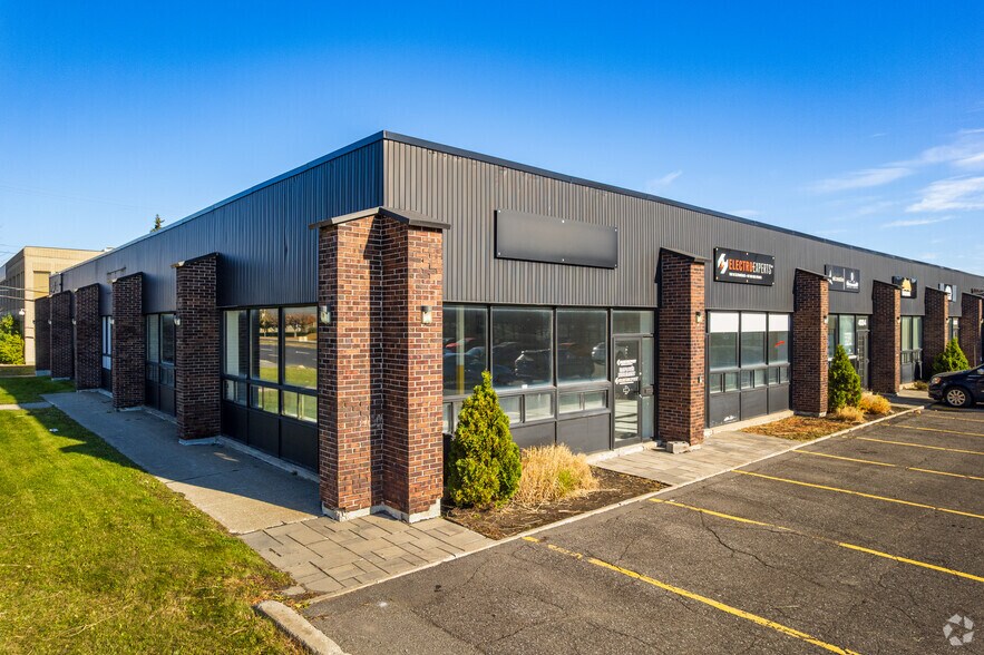 4000-4036 Boul De La Côte-Vertu, Montréal, QC à louer - Photo de l’immeuble – Image 3 sur 8