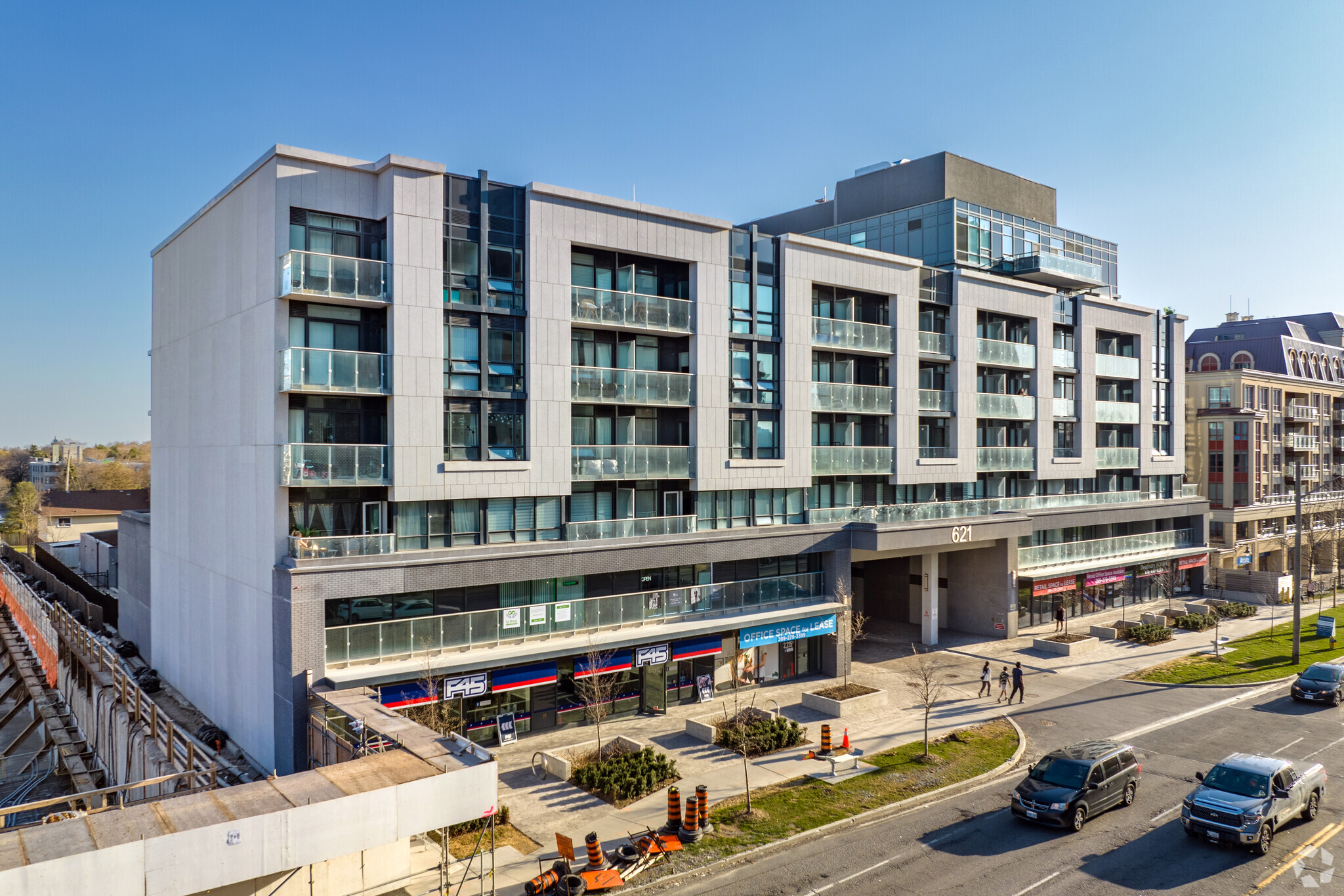 621 Sheppard Ave E, Toronto, ON à vendre Photo principale– Image 1 sur 29