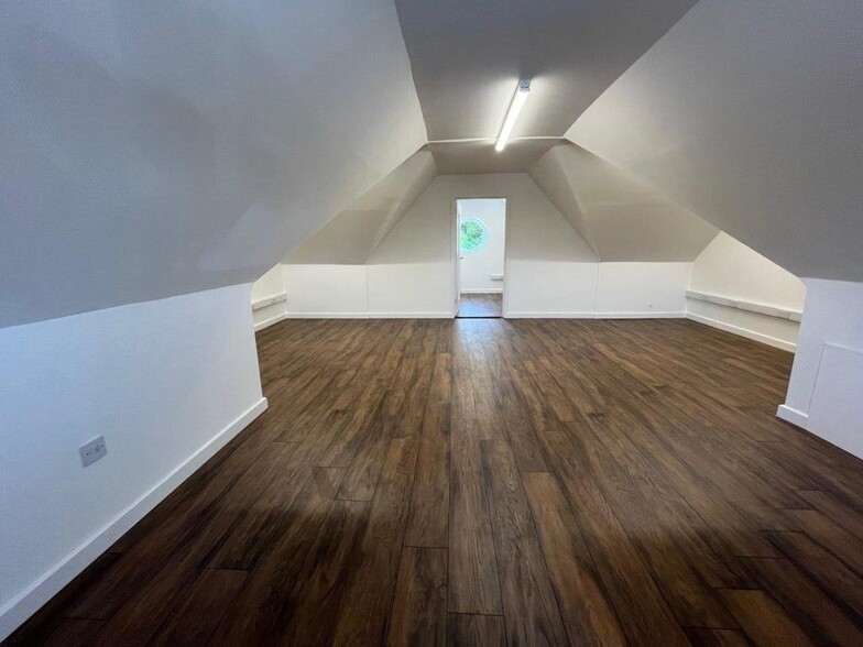 89b London Rd, Marks Tey à louer - Photo de l’immeuble – Image 3 sur 13