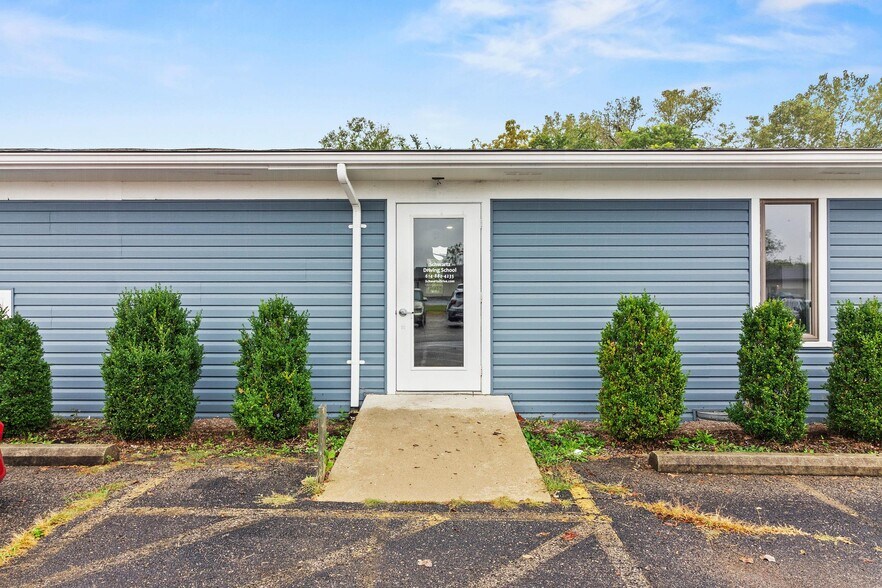 643 Bodey Cir, Urbana, OH à vendre - Photo de l’immeuble – Image 3 sur 24