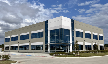 24130 State Highway 249, Tomball, TX à louer Photo de l’immeuble– Image 1 sur 2