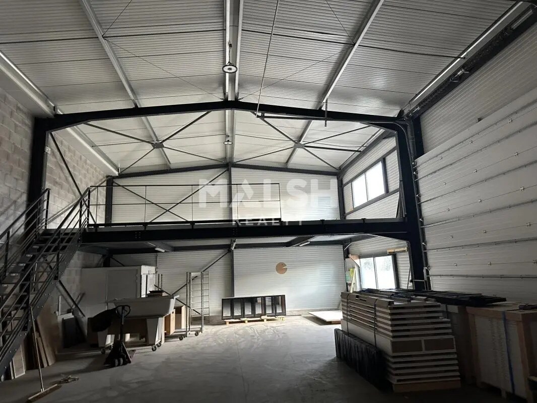 Local d’activités dans Saint-Jean-de-Bournay à louer Photo intérieure– Image 1 sur 9